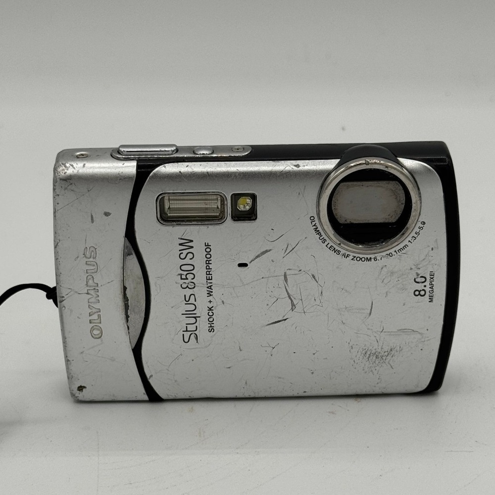 Olympus Stylus 850 SW Digital Camera Silver 8.0MP Shock Waterproof Rugged